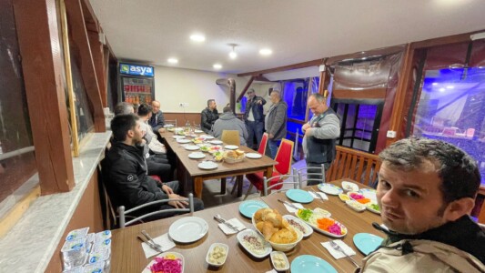 svg+xml,%3Csvg%20xmlns%3D%22http%3A%2F%2Fwww.w3 Dard81 5. Geneleksel Yemek Etkinliği