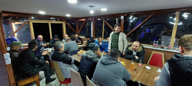 svg+xml,%3Csvg%20xmlns%3D%22http%3A%2F%2Fwww.w3 Dard81 5. Geneleksel Yemek Etkinliği